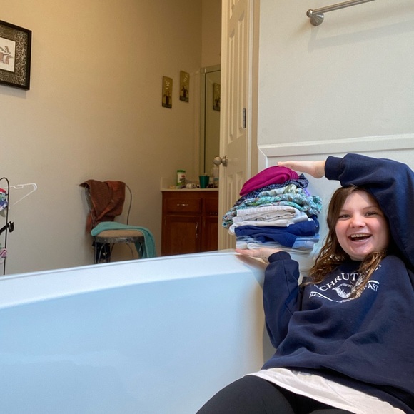 Meet your Posher, Sara - Picture 2 of 8